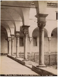 Kreuzgang in der Kirche St. Johannes Evangelist, Ravenna, Emilia-Romagna, Italien, Fotografie von Pietro Poppi, Bologna, ca. 1900