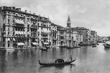 Venedig, Canal Grande und Hotels (s/w Foto)
