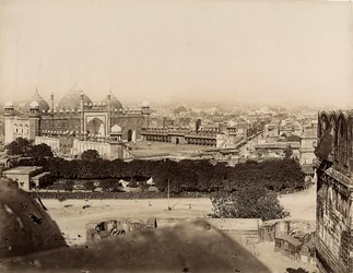 Ansicht der Stadt Agra und der Moti-Moschee (Agra-Fort), ca.1890 (Silbergelatineabzug)