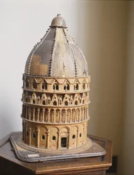 Modell des Baptisteriums in Pisa