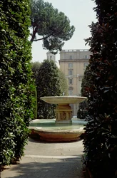 Piazza Santa Marta Brunnen