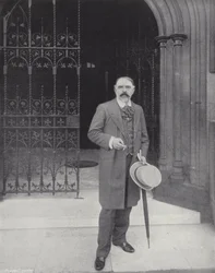 Herr F. Carruthers Gould