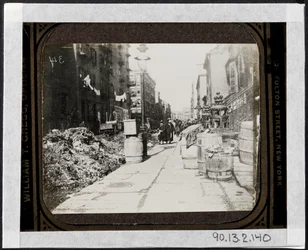 Straßenreinigung in der Tammany Street vor Warings Tag, vor 9 Varick Place, ca. 1890