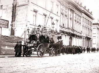 Pferdegezogener Leichenwagen, Antwerpen, 1898