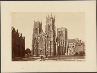 York Minster, Westfassade