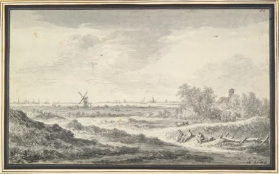 Blick auf einen Fluss mit Dünen im Vordergrund