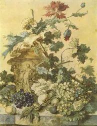Blumen in einer mit Figuren verzierten Urne, umgeben von Früchten auf einem Sockel