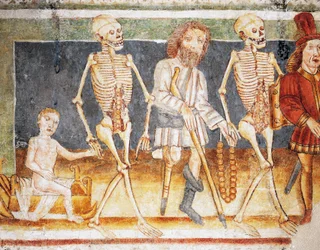Hrastovlje befestigte Kirche, Dreifaltigkeitskirche, Tod begleitet Kind und Arme, Totentanz (1490), Detail aus Fresken von Janez Iz Kastva (1490), Slowenien