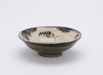 Einzelschüssel, Kyushu oder Kyoto, Edo-Periode, 18.-19. Jahrhundert