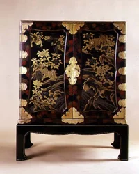Japanischer Schrank und Ständer, geschlossen, 1860
