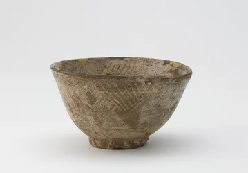 Teeschale im Hori-Mishima-Stil, Edo-Periode, spätes 17.-18. Jahrhundert