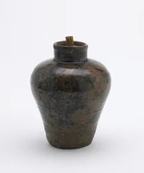 Teedose in Krugform, verwendet als Flasche für Bonbonpellets, Aichi-Präfektur, Edo-Zeit