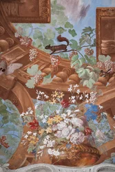 Weinreben, Trauben, Blumen und ein Eichhörnchen (Detail)