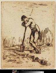 Mann, der sich auf seine Schaufel stützt