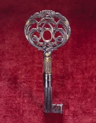 Schlüssel zum Büro von König Ludwig XV., Doppel-L in einem Kreis