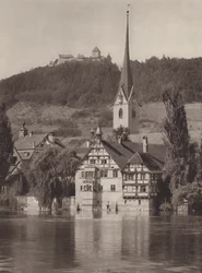 Schweiz: Stein am Rhein, das Kloster mit Blick auf Schloss Hohenklingen