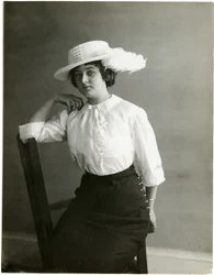 Weiße Seidenbluse, McCreery