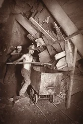 Eine Mühle bei der 412, Dolcoath Mine, Illustration aus 