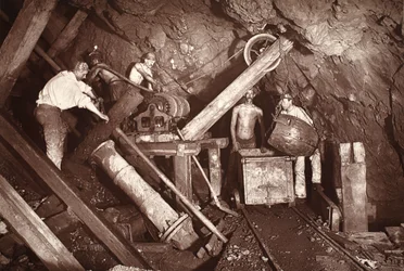 Maschinenschacht auf der 406, Mine Cook