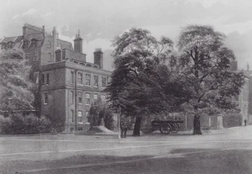 Verlorenes London: Das Kanonenhaus, Spring Gardens