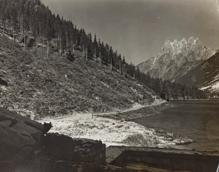 Album "Meine Weltkriegs-Erinnerungen Südwestfront (Kärnten, Italien, Südtirol) 31/03/1915-12/11/1918 - Josef Zohles Wien": Berglandschaft (s/w Foto)