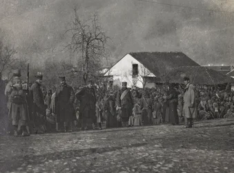Album "Meine Weltkriegs-Erinnerungen Südwestfront (Kärnten, Italien, Südtirol) 31/03/1915-12/11/1918 - Josef Zohles Wien": Gefangene