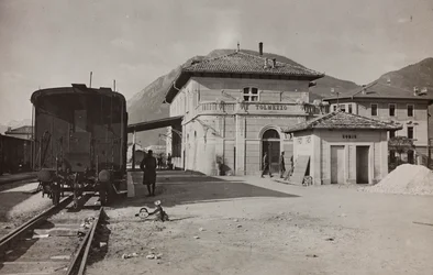 Album "Meine weltkriegs - Erinnerungen Südwestfront (Kärnten, Italien, Südtirol) 31/03/1915-12/11/1918 - Josef Zohles Wien": Bahnhof von Tolmezzo