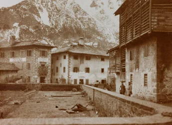 Album "Meine weltkriegs - Erinnerungen Südwestfront (Kärnten, Italien, Südtirol) 31/03/1915-12/11/1918 - Josef Zohles Wien": Blick auf Chiusaforte