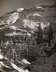 Album "Meine weltkriegs - Erinnerungen Südwestfront (Kärnten, Italien, Südtirol) 31/03/1915-12/11/1918 - Josef Zohles Wien": Gebäudekonstruktion