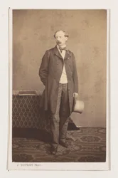 Porträt des Bildhauers Jan Jaak Anton Van Arendonck, ganzfigurig