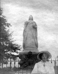 Statue von Königin Victoria, College Green, Bristol, 20. Jahrhundert