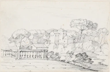 Terrasse an einem Fluss mit einer Villa und Bäumen dahinter