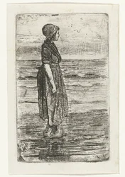 Stehende Frau am Strand