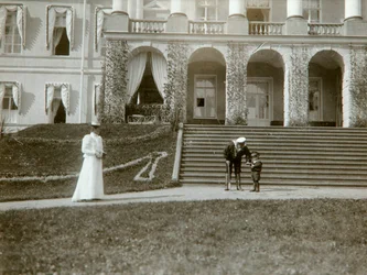 Zarin Alexandra Fjodorowna mit Zarewitsch Alexei von Russland, ca. 1907-1910