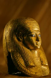 Goldene Totenmaske eines Fötus, KV 54