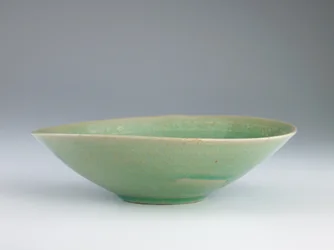 Schale mit eingelegter Dekoration von Paar-Fischen, zweite Hälfte des 12. Jahrhunderts