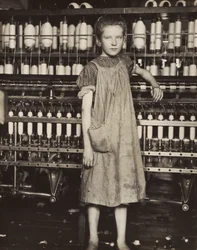 Addie Card, 12 Jahre alt. Spinnerin in einer Baumwollspinnerei, North Pownal, Vermont