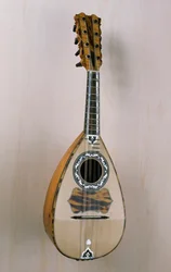 Neapolitanische Mandoline, Musikinstrument gebaut in der Werkstatt des Geigenbauers Pasquale Scala in Praiano, Kampanien, Italien, 20. Jahrhundert