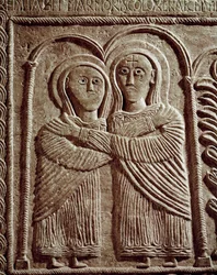 Archäologie des Mittelalters. Barbarische Kunst der Lombardei: Heimsuchung, Heilige Elisabeth und Heilige Maria. Skulptur, lombardische Kunst