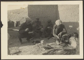 [Lagerfeuermahlzeit]