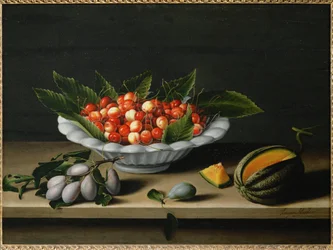 Schale mit Kirschen, Pflaumen und Melone