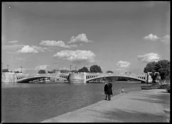 Ansicht der Brücke von Westen