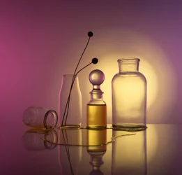 Leuchtende Glasflaschen