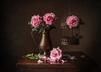 Stimmungsvolles Rosen-Stillleben