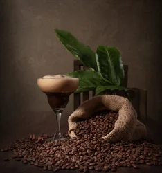Reiches Kaffee-Stillleben