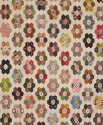 Detail einer Patchwork-Bettdecke