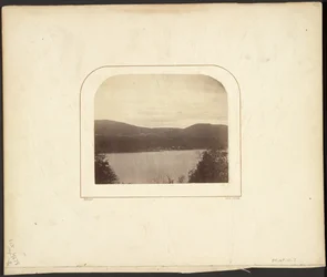 Landschaft mit See