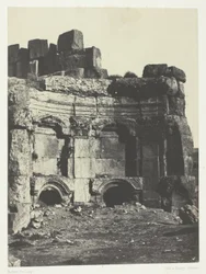 Baalbeck (Heliopolis), Halbkreis der Umfriedung der Tempel der Sonne und des Jupiter; Syrien