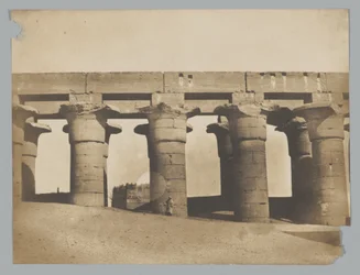 Luxor, die große Kolonnade des Palastes