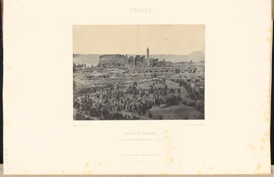 Theben. Palast von Karnak. Gesamtansicht der Ruinen, von Osten aufgenommen.